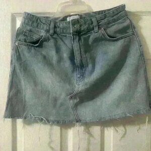 Topshop Distressed Jean Skirt Size 8 - A15